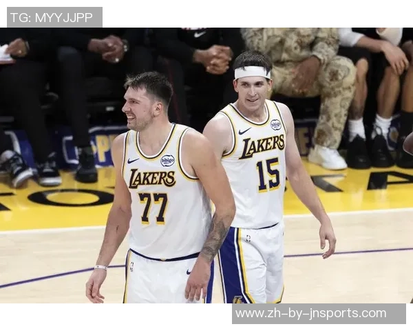 湖人队与黄蜂队激战正酣2019年3月30日精彩回顾与赛后分析 湖人队与黄蜂队激战正酣2019年3月30日精彩回顾与赛后分析