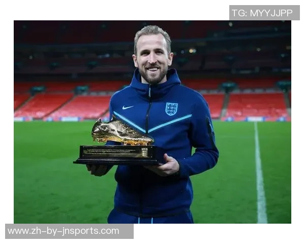 每体:巴萨仍是埃永的首选下家,皇马和曼联也在进行重视 每体:巴萨仍是埃永的首选下家,皇马和曼联也在进行重视